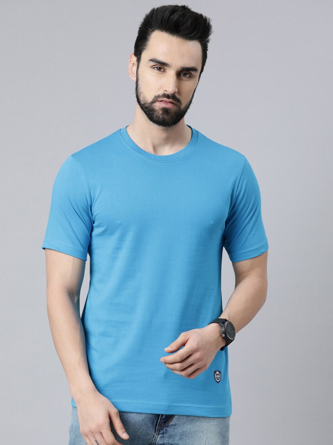 

Chennis Men Blue Slim Fit Round Neck Cotton T-shirt