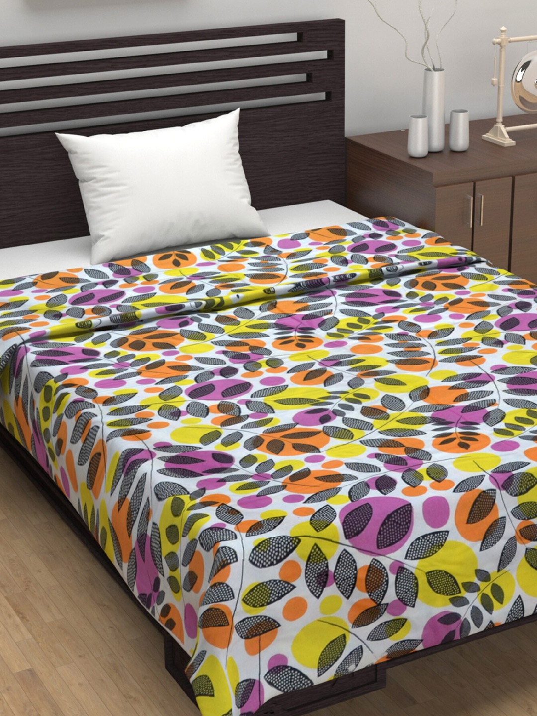 

Divine Casa Yellow & White Floral Mild Winter 120 GSM Cotton Single Bed Dohar