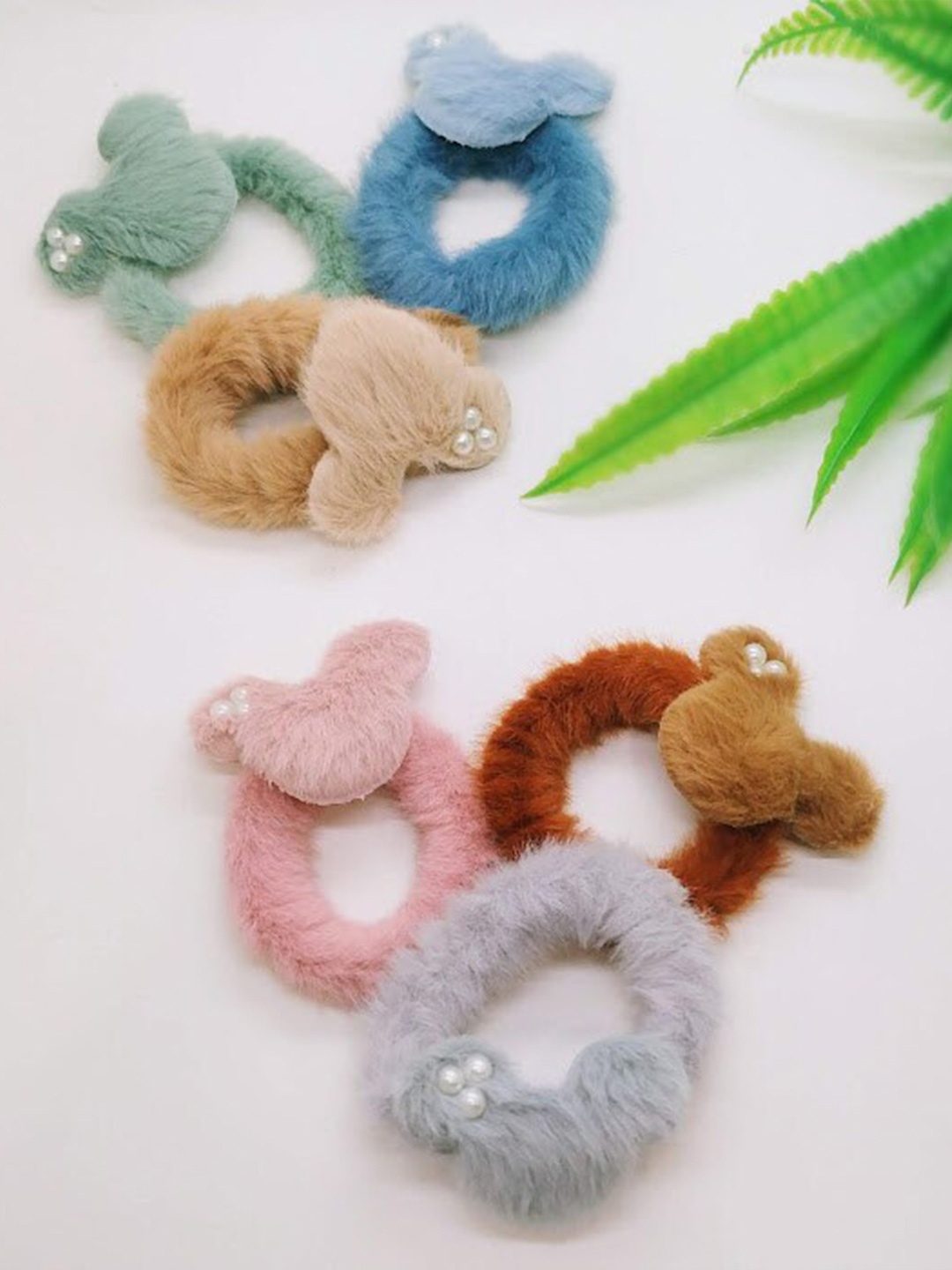

FEMMIBELLA Women Green & Blue Set of 6 Fur Ponytail Holders