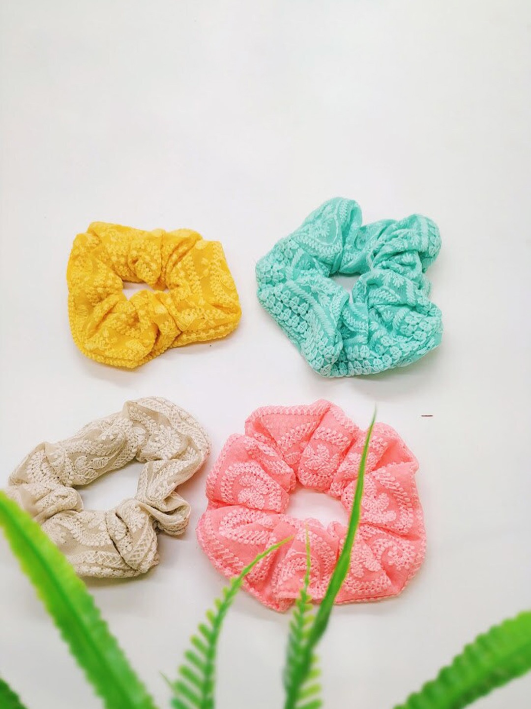 

FEMMIBELLA Women Set of 4 Peach-Coloured & Blue Lace Ponytail Holders