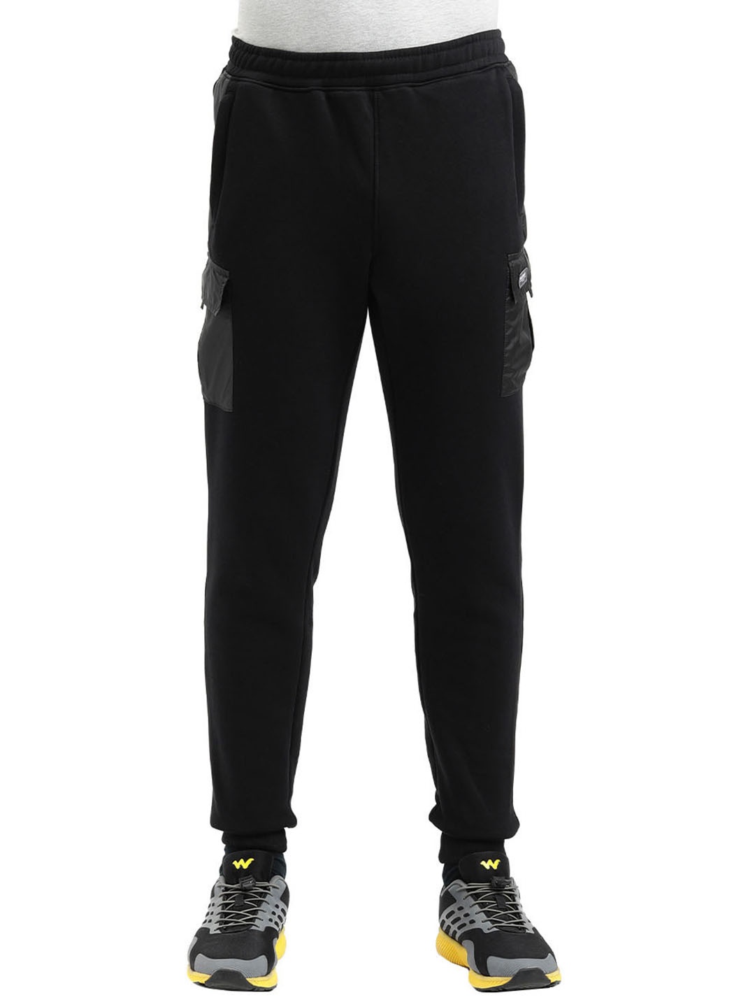 

Wildcraft Men Black Solid Mid-Rise Joggers