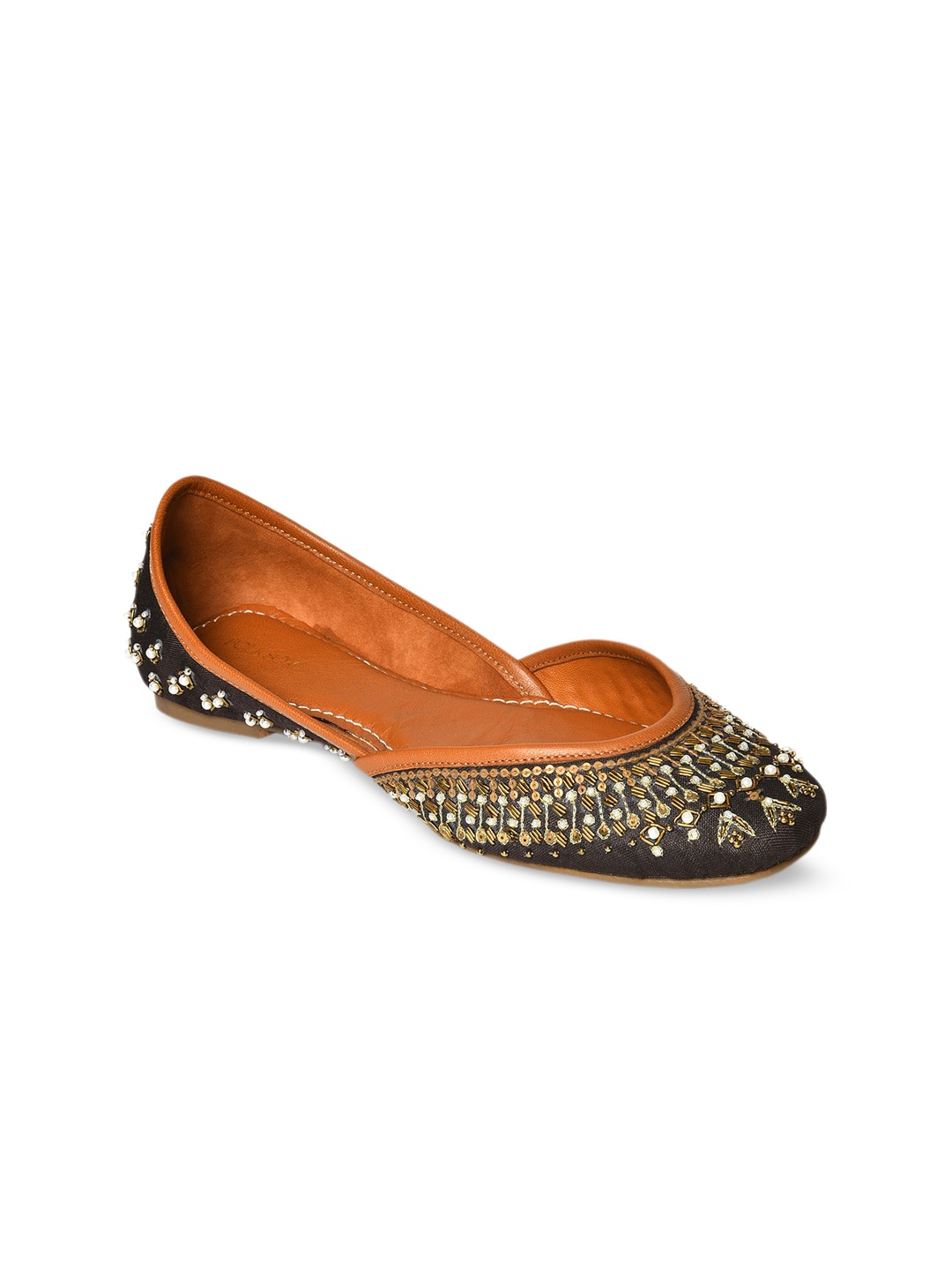 

AURELIA Women Brown Embellished Ethnic Mojaris Flats