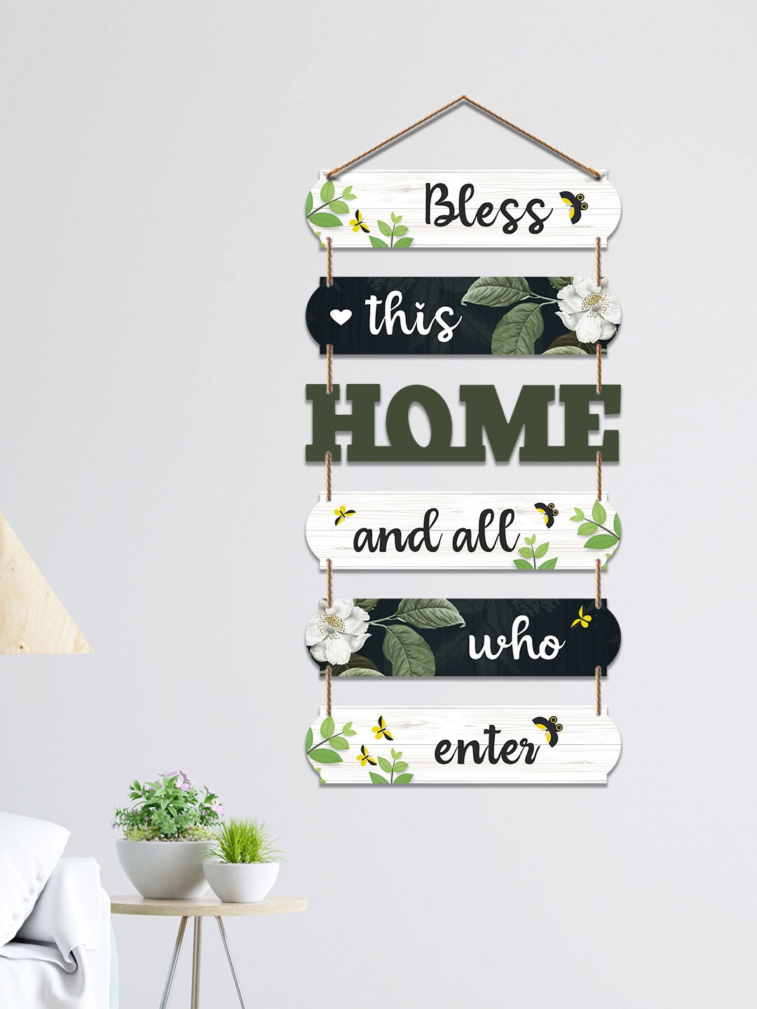 

ArtVibes White & Black Wooden Printed Plaque Sign Wall Hanging
