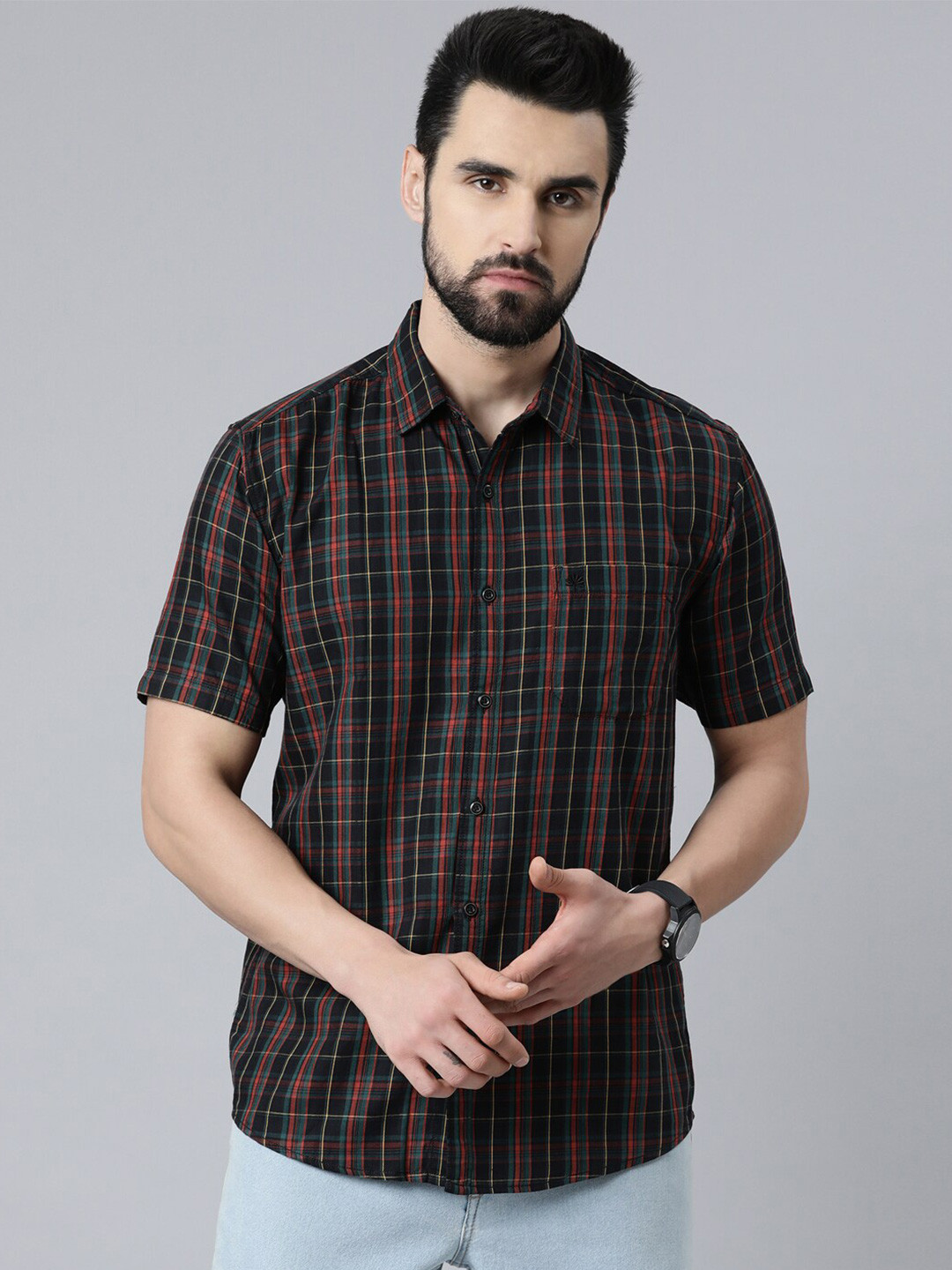 

Chennis Men Black Slim Fit Tartan Checked Casual Shirt