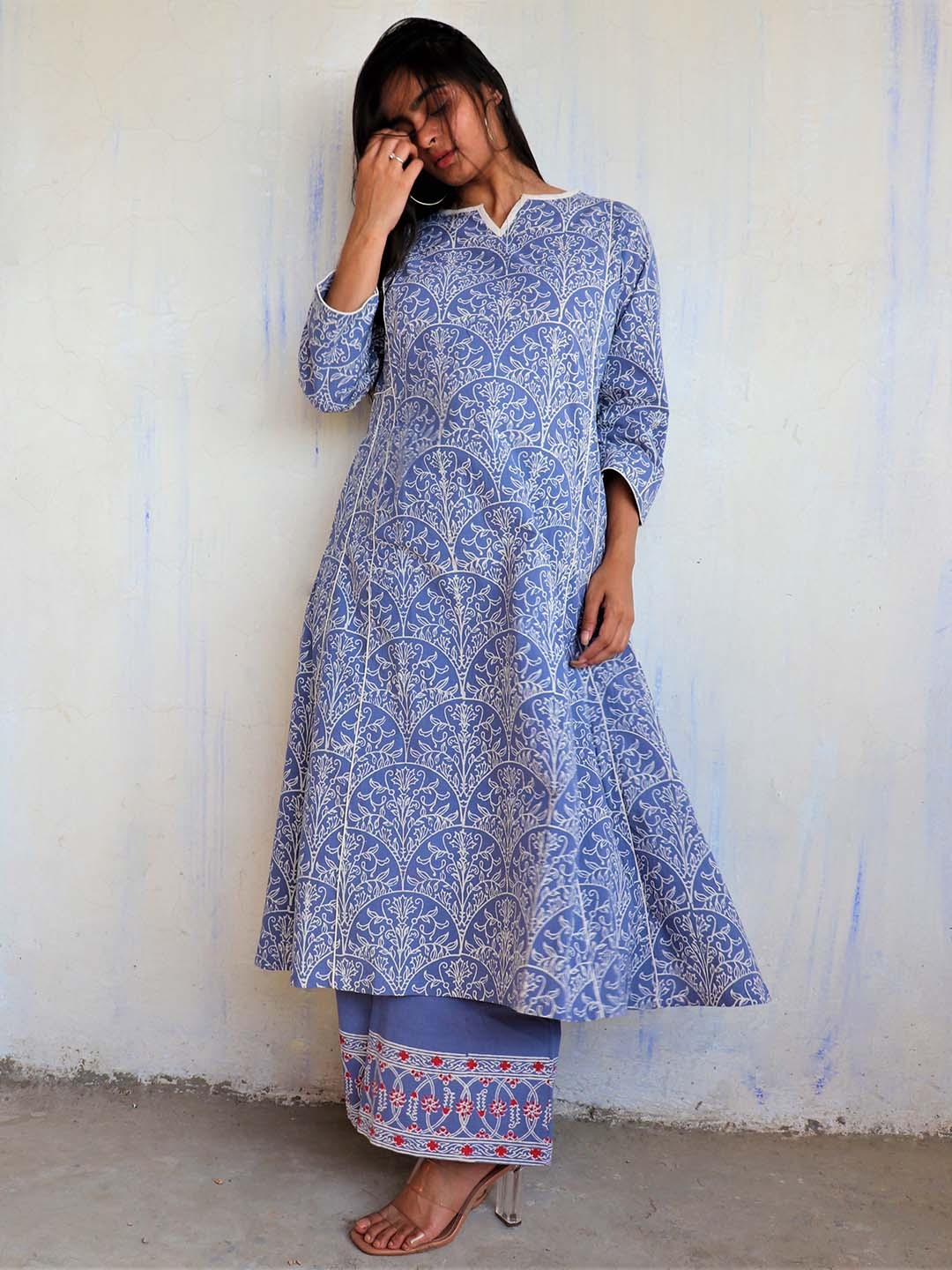 

Chidiyaa Women Ethnic Motifs Printed Pure Cotton Kurta with Palazzos, Blue