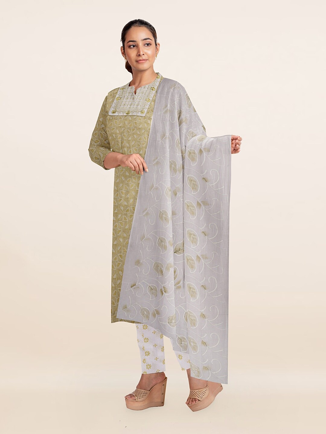 

Pothys Beige & Grey Printed Unstitched Dress Material