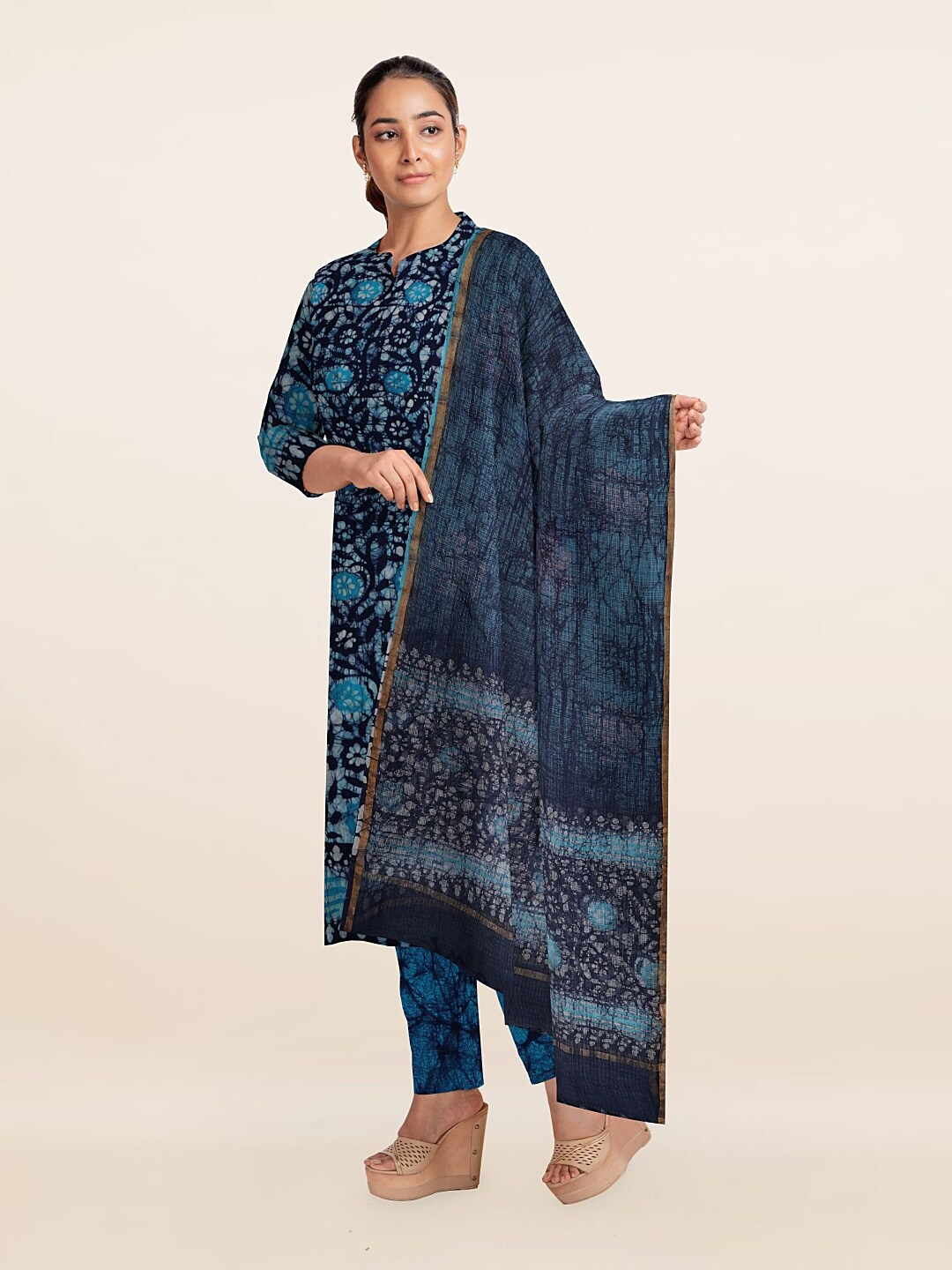 

Pothys Blue & Black Dyed Unstitched Dress Material