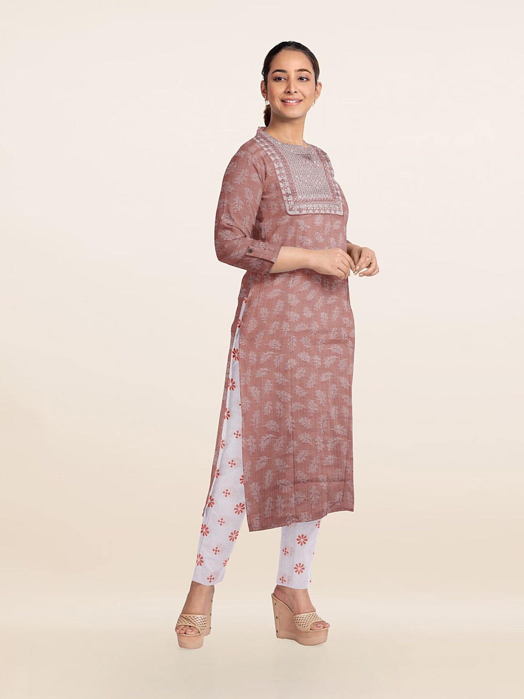 

Pothys Peach-Coloured & White Floral Printed Unstitched Dress Material