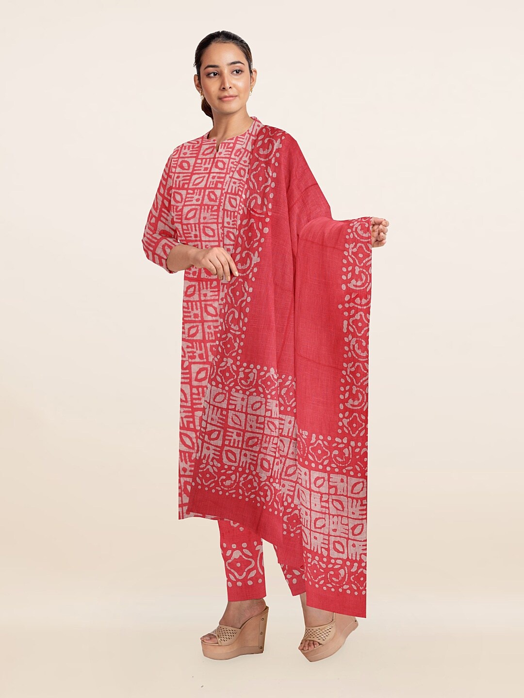 

Pothys Peach-Coloured & White Dyed Unstitched Dress Material