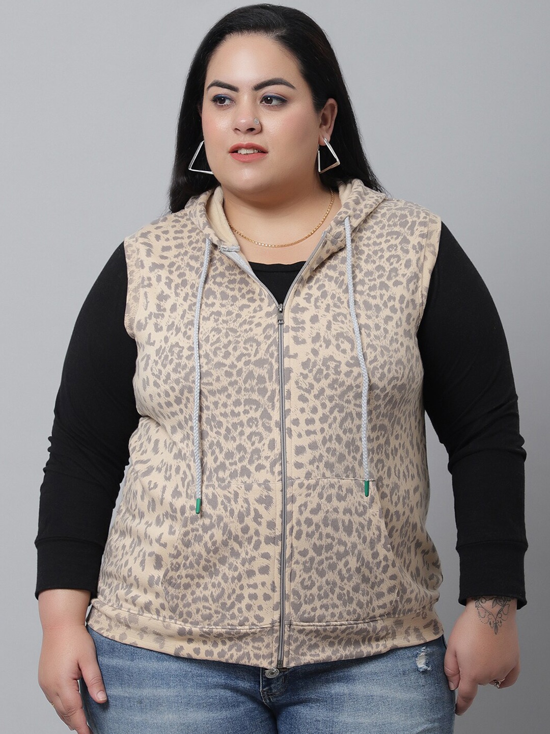 

Rute Women Beige Printed Hooded Plus Size Fleece Sweatshirt