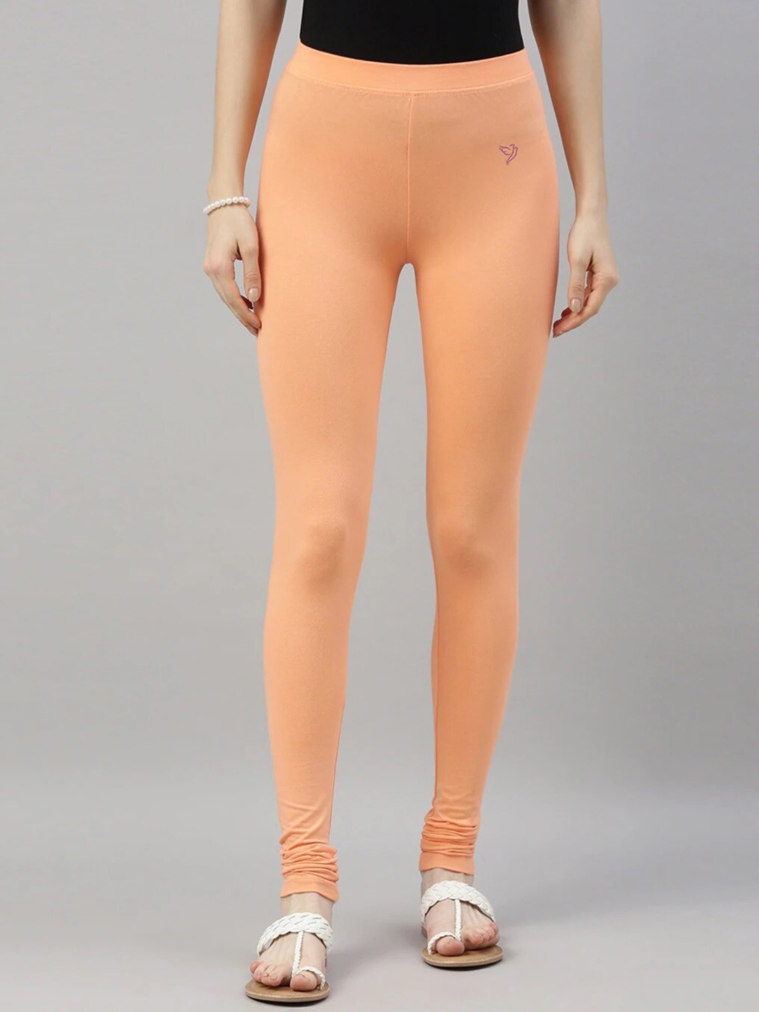 

TWIN BIRDS Women Peach Solid Churidar-Length Leggings