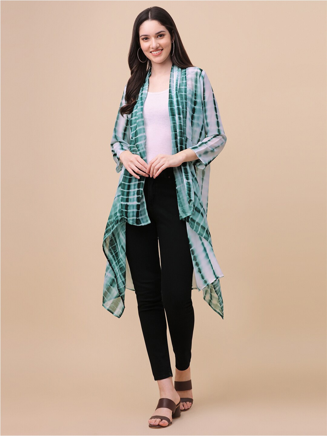 

GUFRINA Women Green & White Printed Longline Shrug