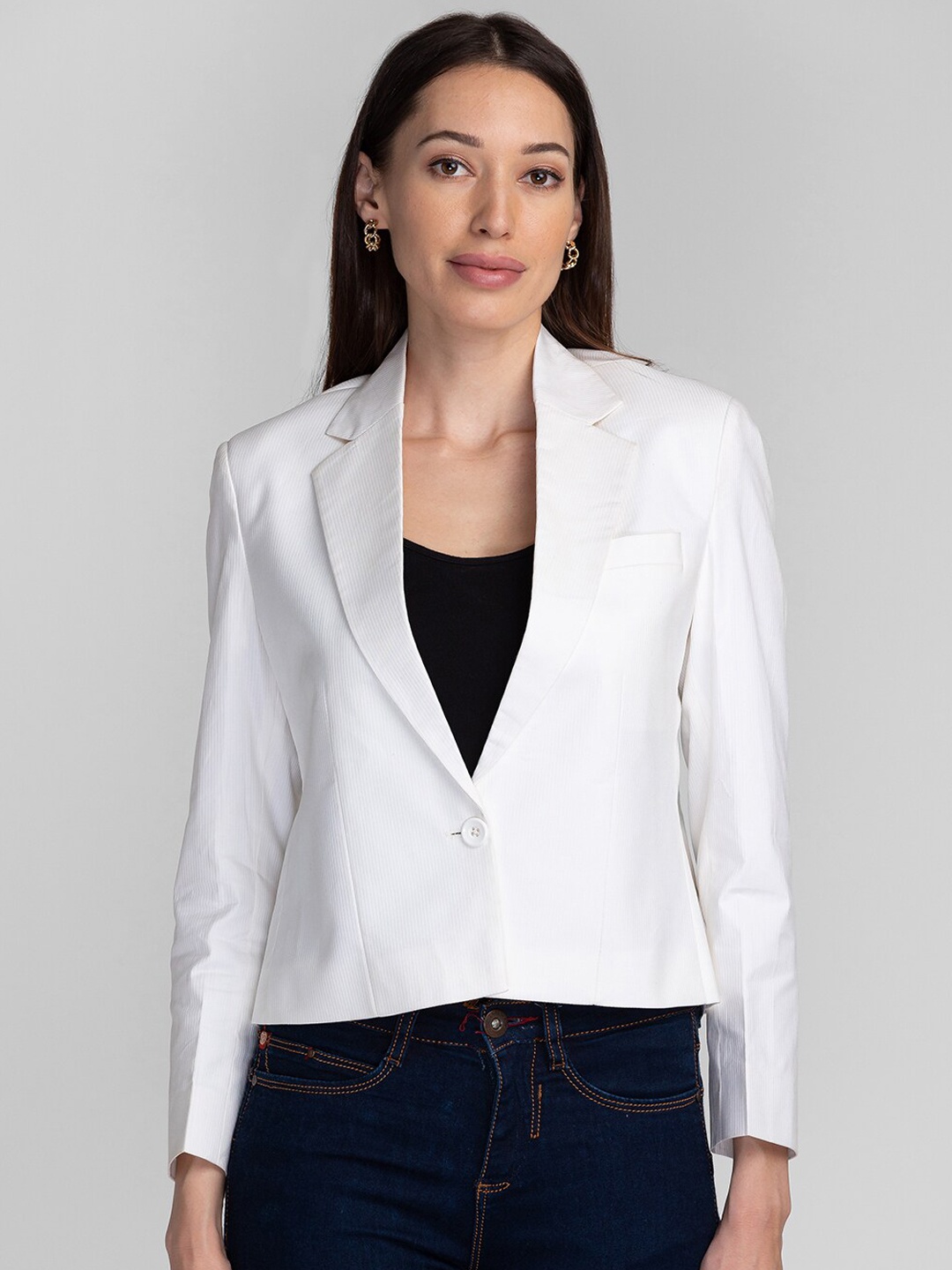 

Globus Women Off White Striped Single Breasted Blazer