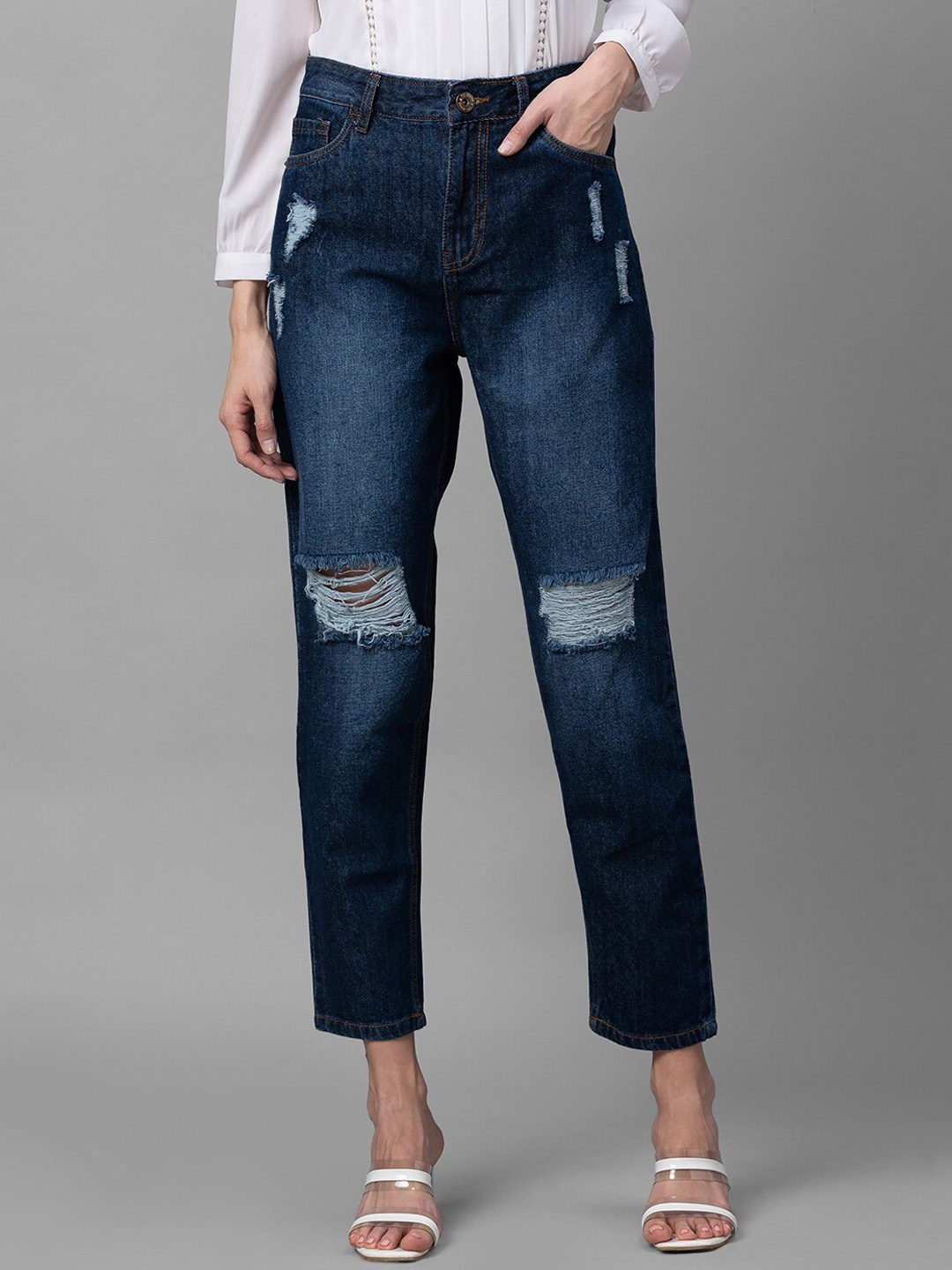 

Globus Women Blue High-Rise Mildly Distressed Light Fade Stretchable Cotton Jeans