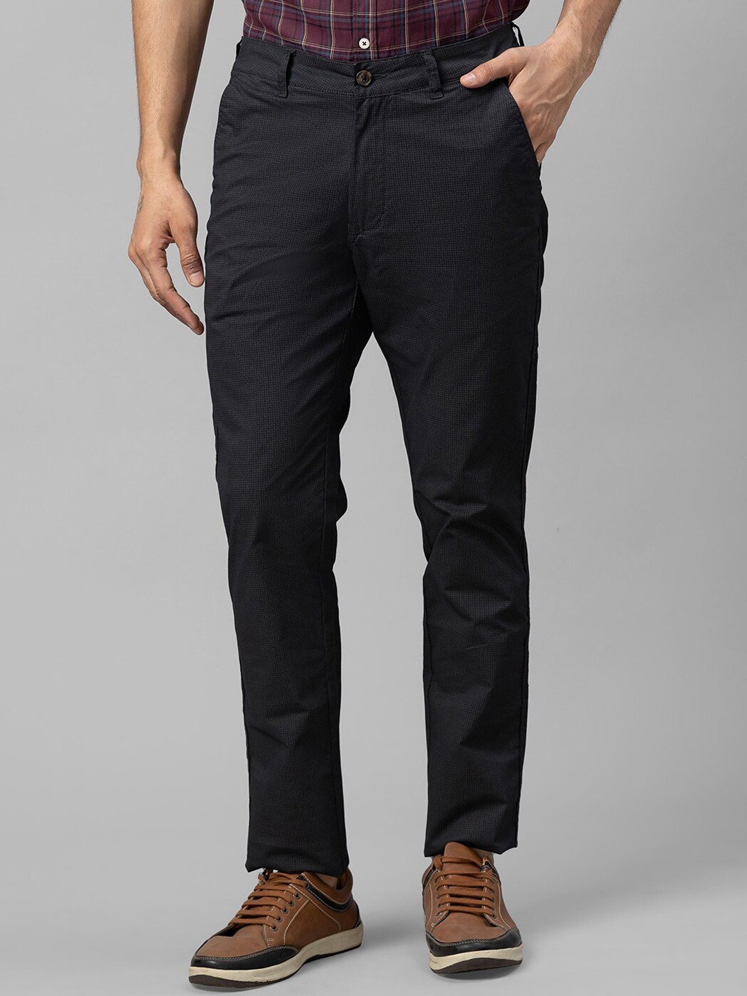 

Globus Men Black Slim Fit Chinos Trousers