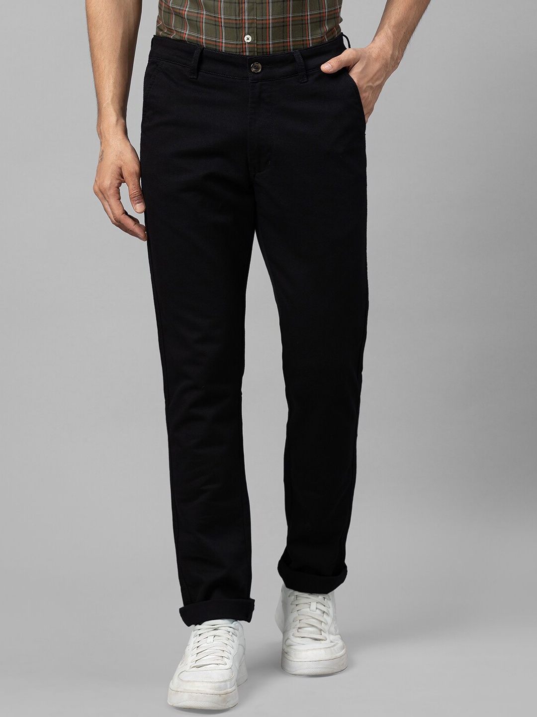 

Globus Men Black Slim Fit Trousers