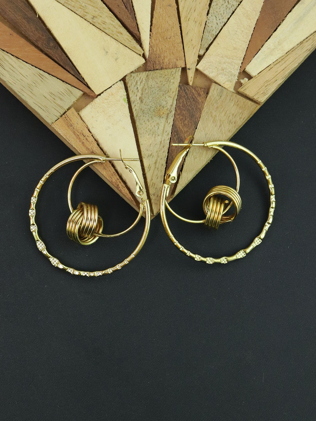 

Krelin Gold-Plated Circular Hoop Earrings