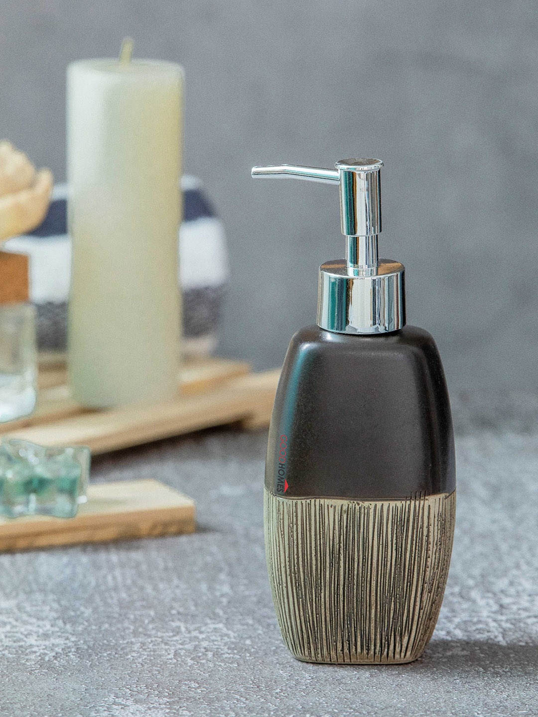 

GOODHOMES Brown & Beige Textured Ceramic Soap Dispenser
