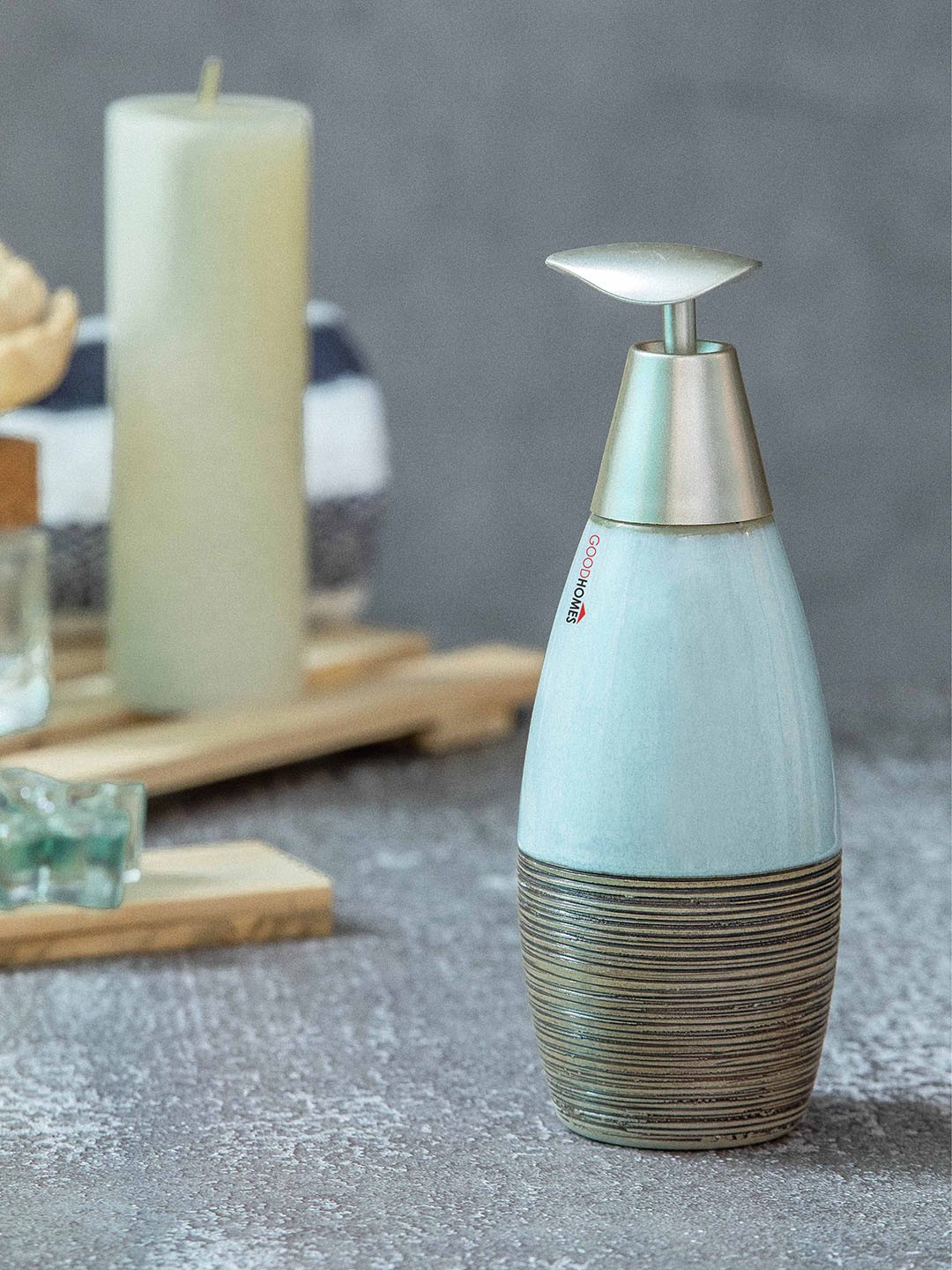 

GOODHOMES Blue & Grey Textured Soap Dispenser
