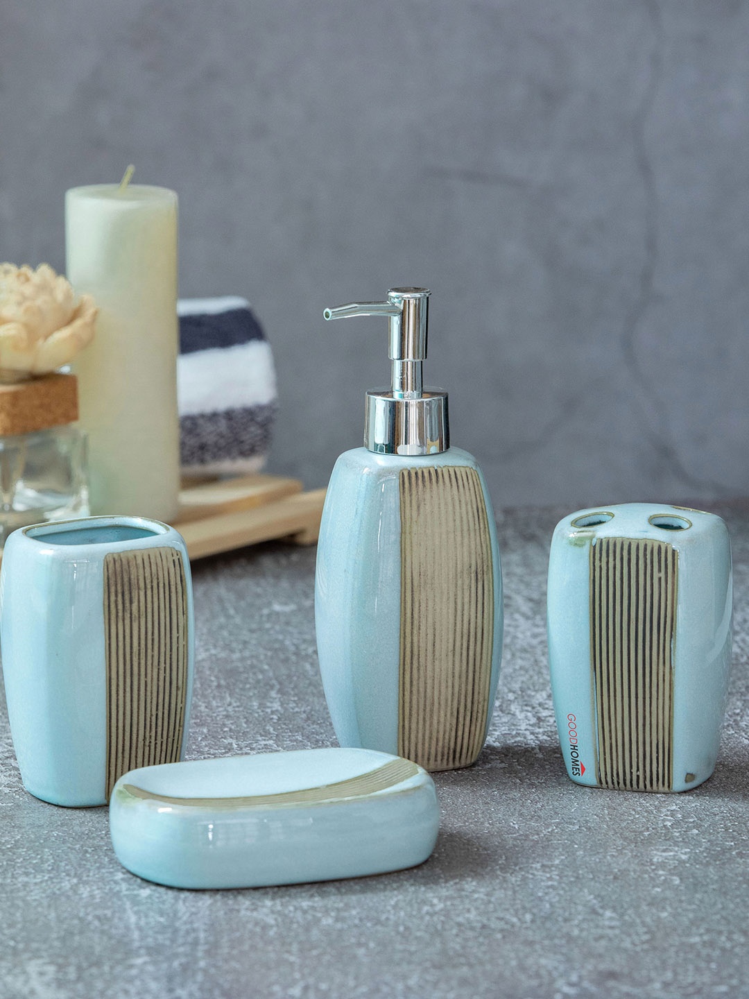 

GOODHOMES Blue & Brown Textured Ceramic Colorful Bathroom Set