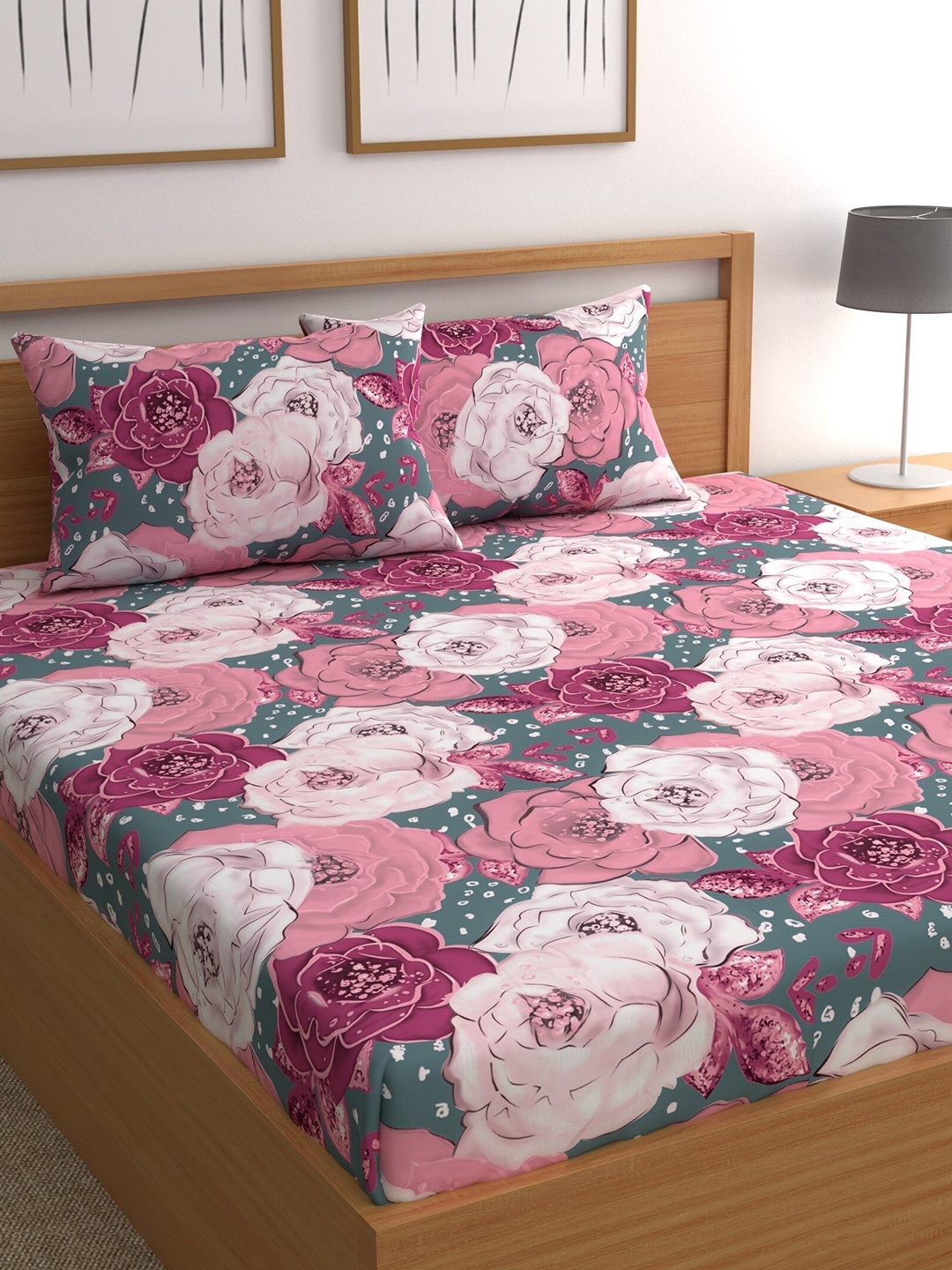 

CHHAVI INDIA Pink & White Floral Printed 210 TC Queen Bedsheet with 2 Pillow Covers