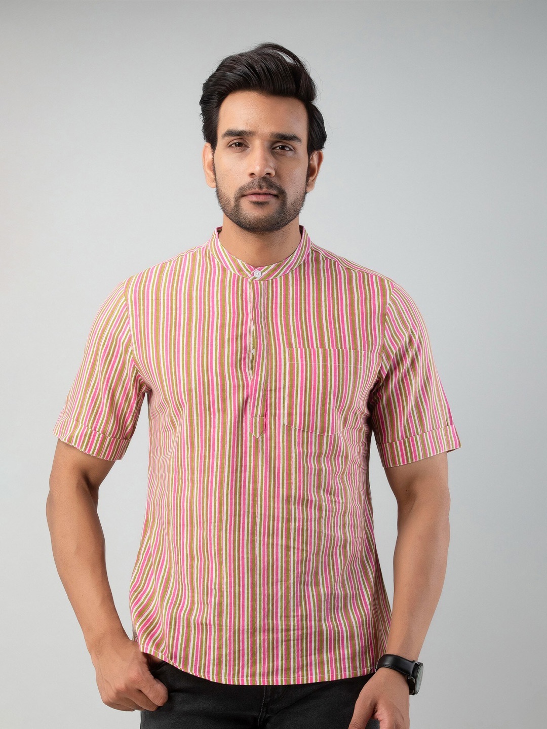 

Sutidora Men Pink Standard Striped Cotton Casual Shirt