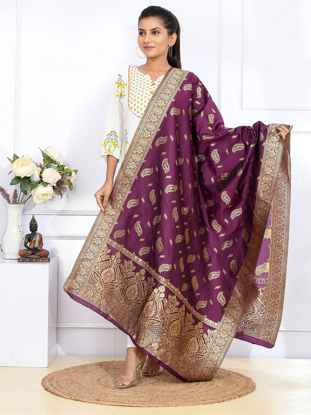 

Kesarya Purple & Gold-Toned Ethnic Motifs Woven Design Pure Silk Dupatta