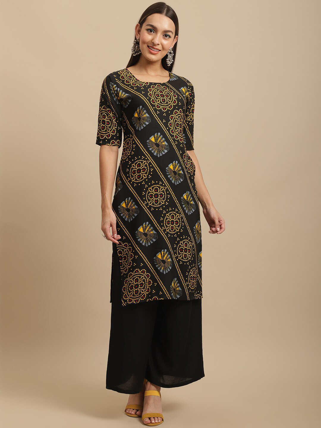 

KALINI Women Black & Maroon Ethnic Motifs Printed Crepe Kurta