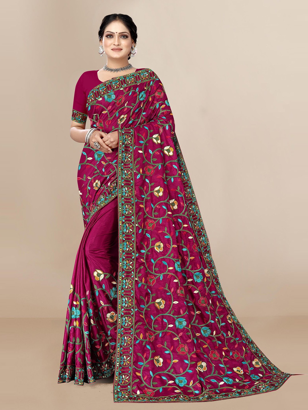 

VAIRAGEE Purple & Green Floral Silk Blend Saree