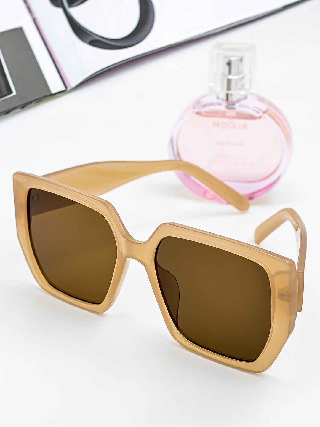 

Bellofox Unisex Brown Lens & Brown Square Sunglasses Bellofox Ciara Sunnies