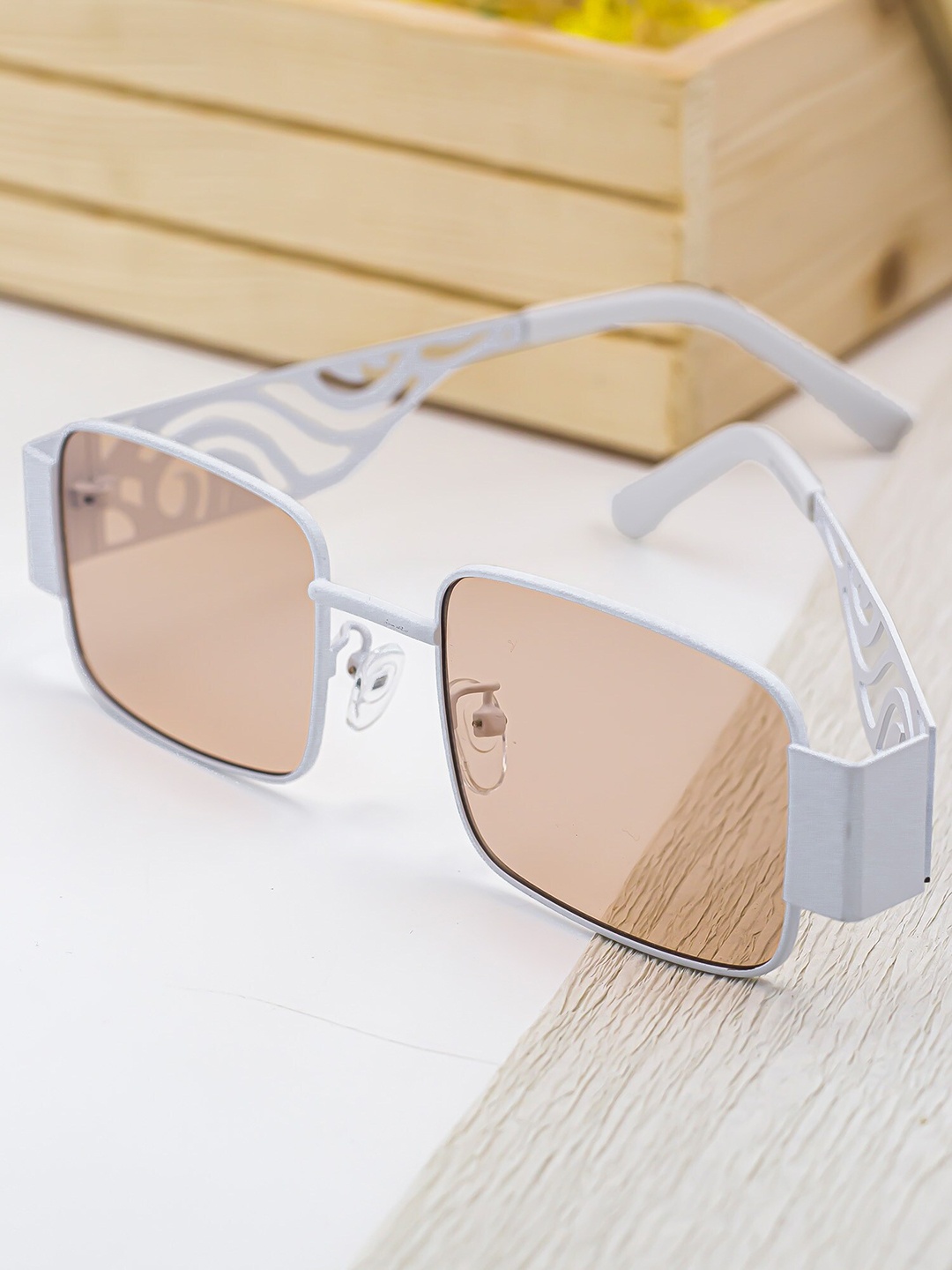 

Bellofox Pink Lens & White Square Sunglasses Bellofox Cassandra Sunnies, Peach