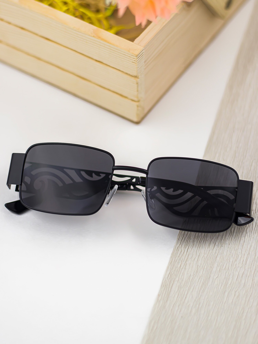 

Bellofox Women Black Lens & Black Square Sunglasses Bellofox Cassandra Sunnies