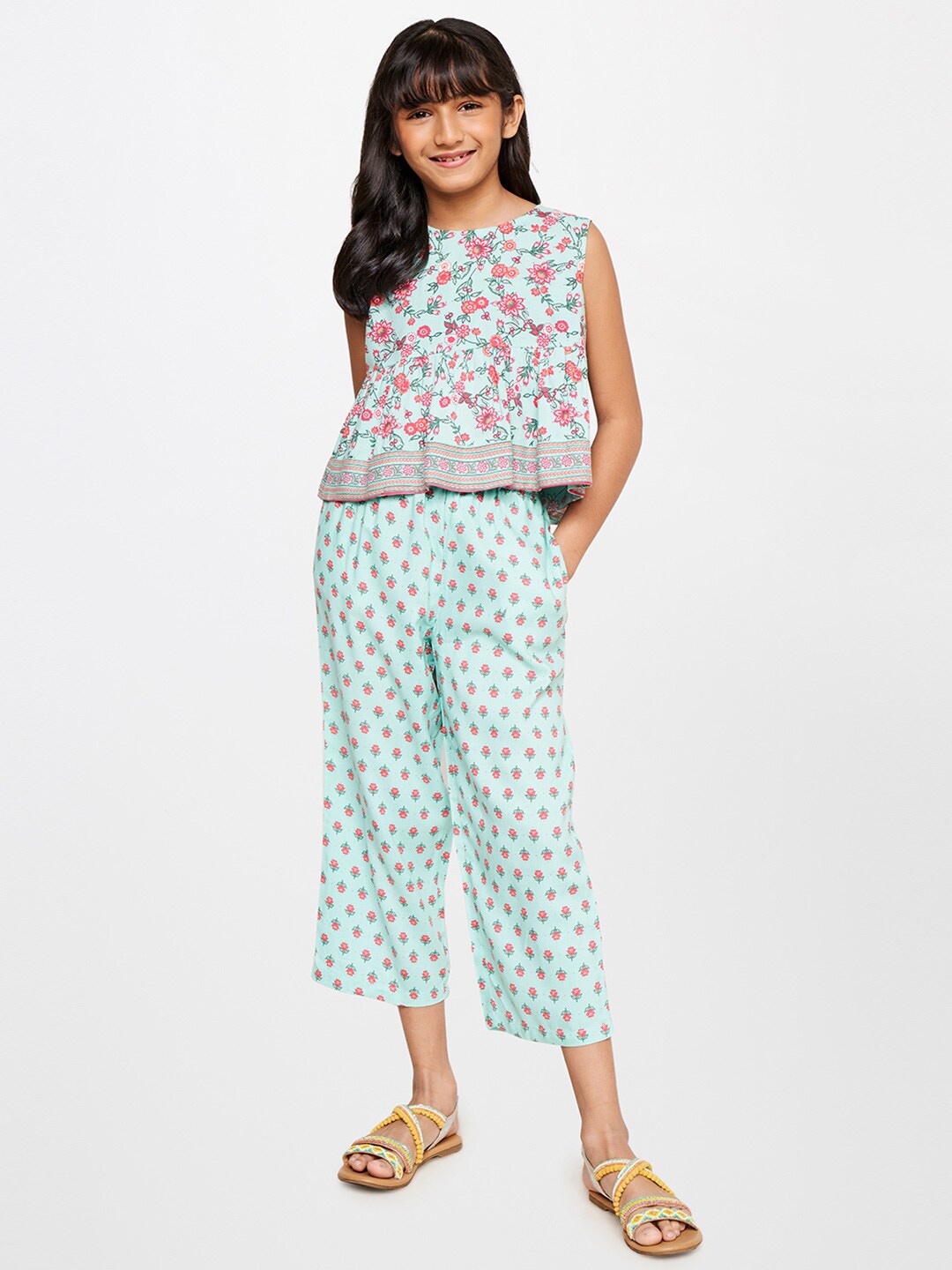 

Global Desi Girls Blue & Pink Printed Top with Pyjamas