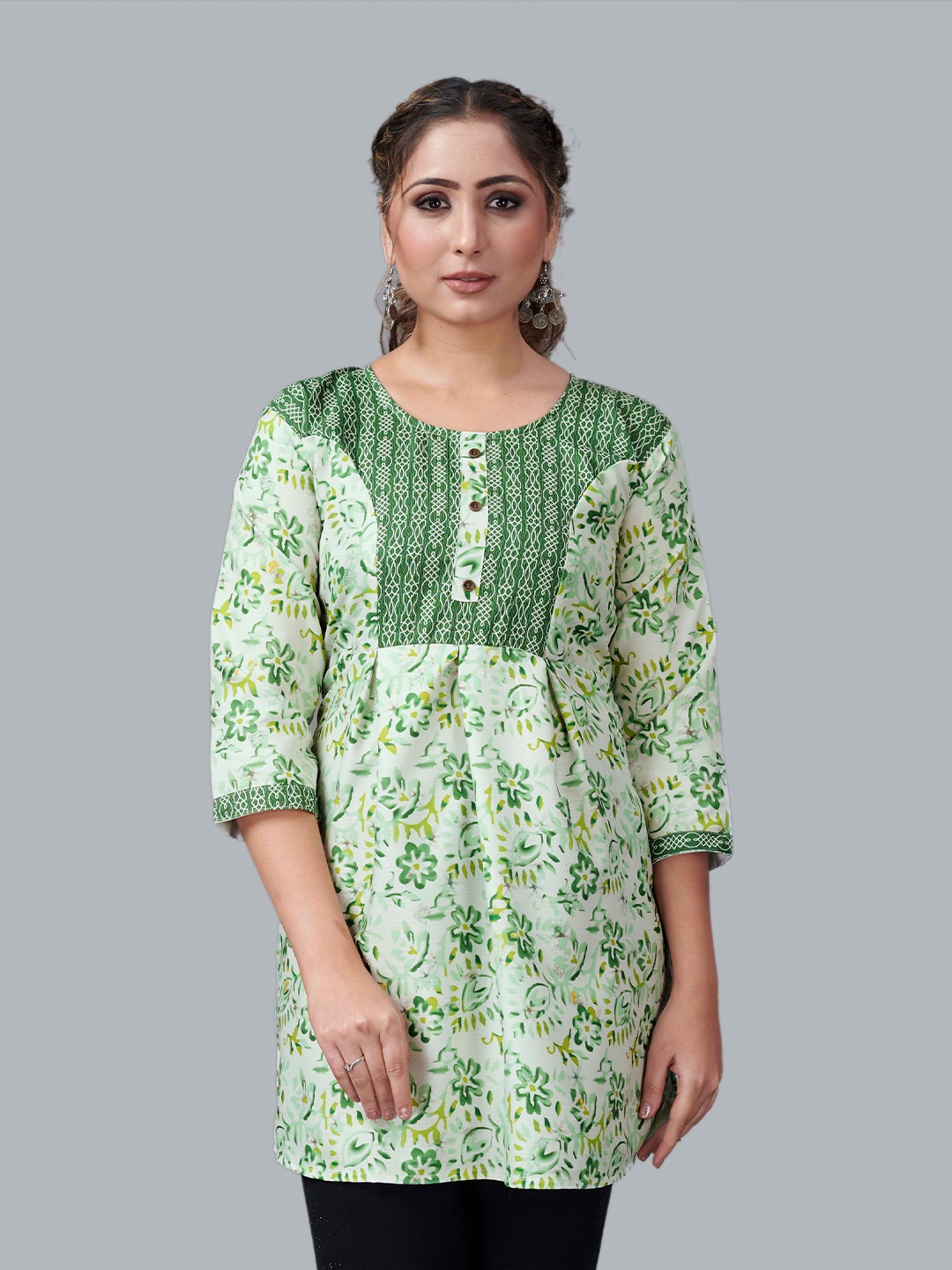 

Fashion FRICKS Women Green & Lime Green Floral Printed Pleated Kurti