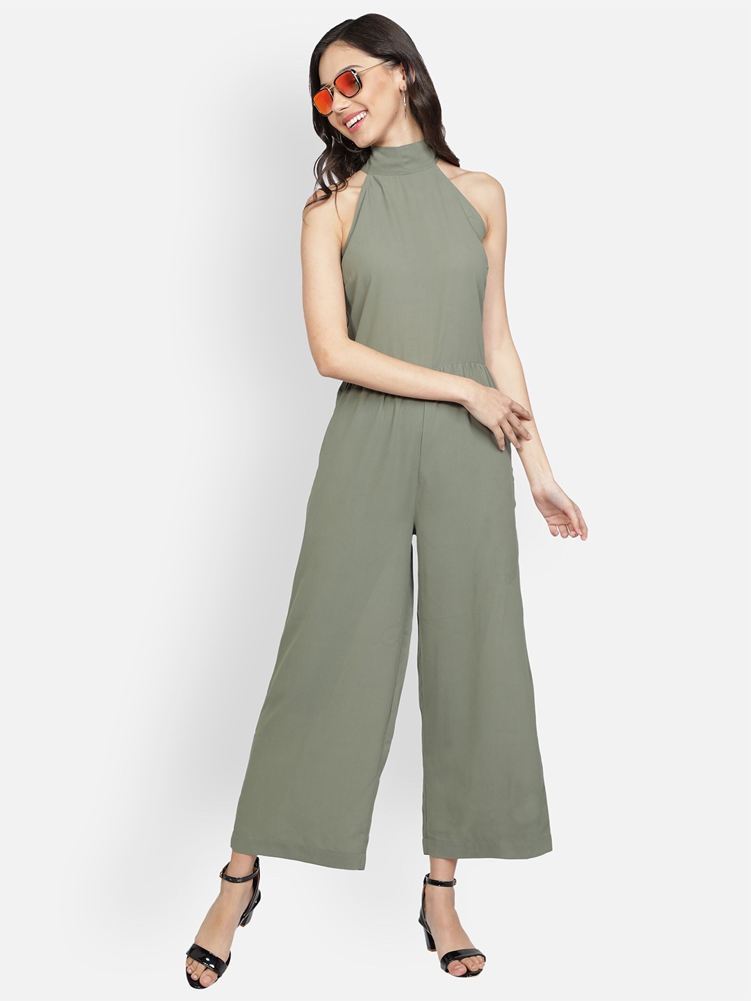 

Sipsew Green Halter Neck Basic Jumpsuit