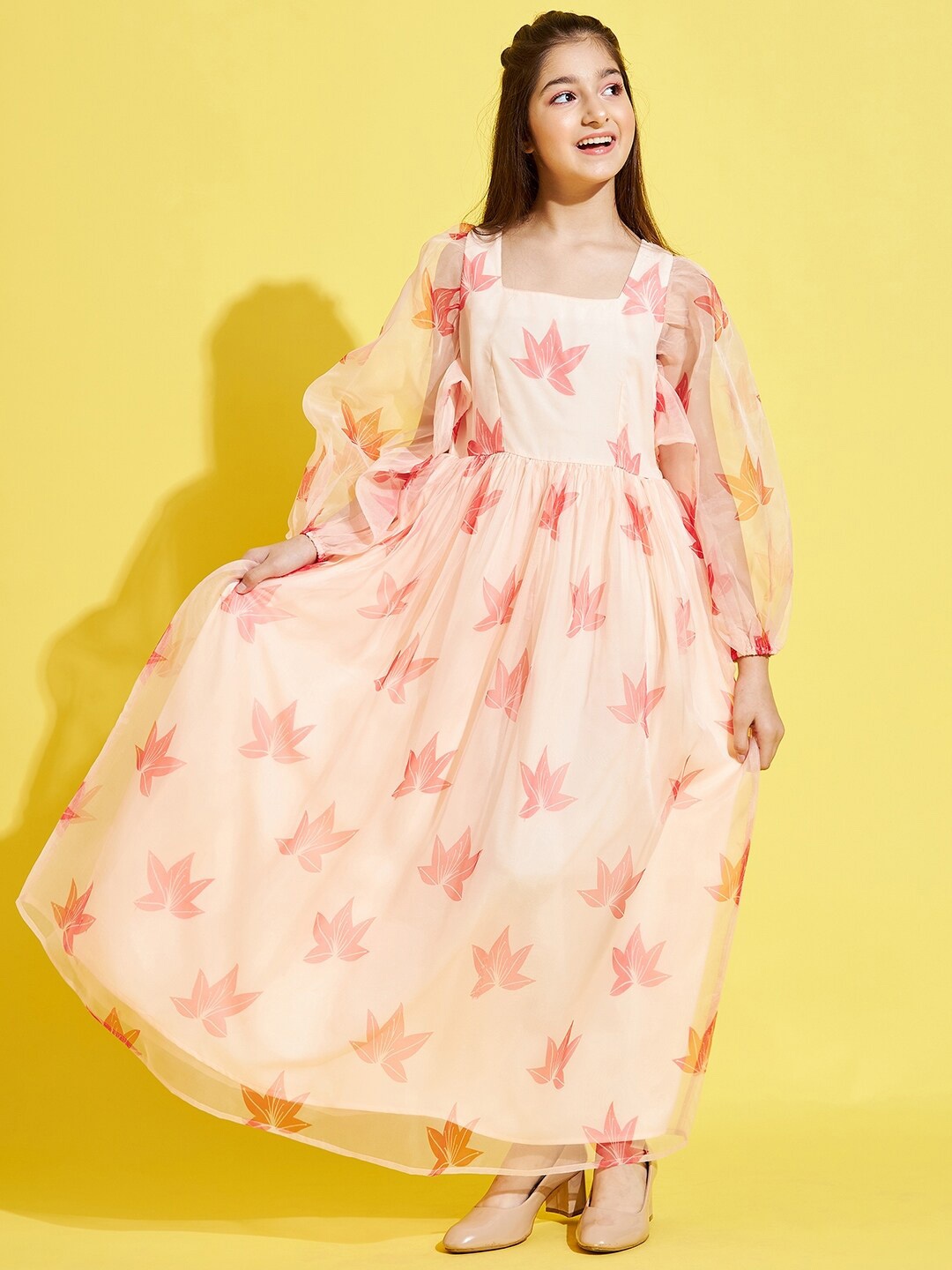 

Cherry & Jerry Cream-Coloured & Peach-Coloured Floral Maxi Dress