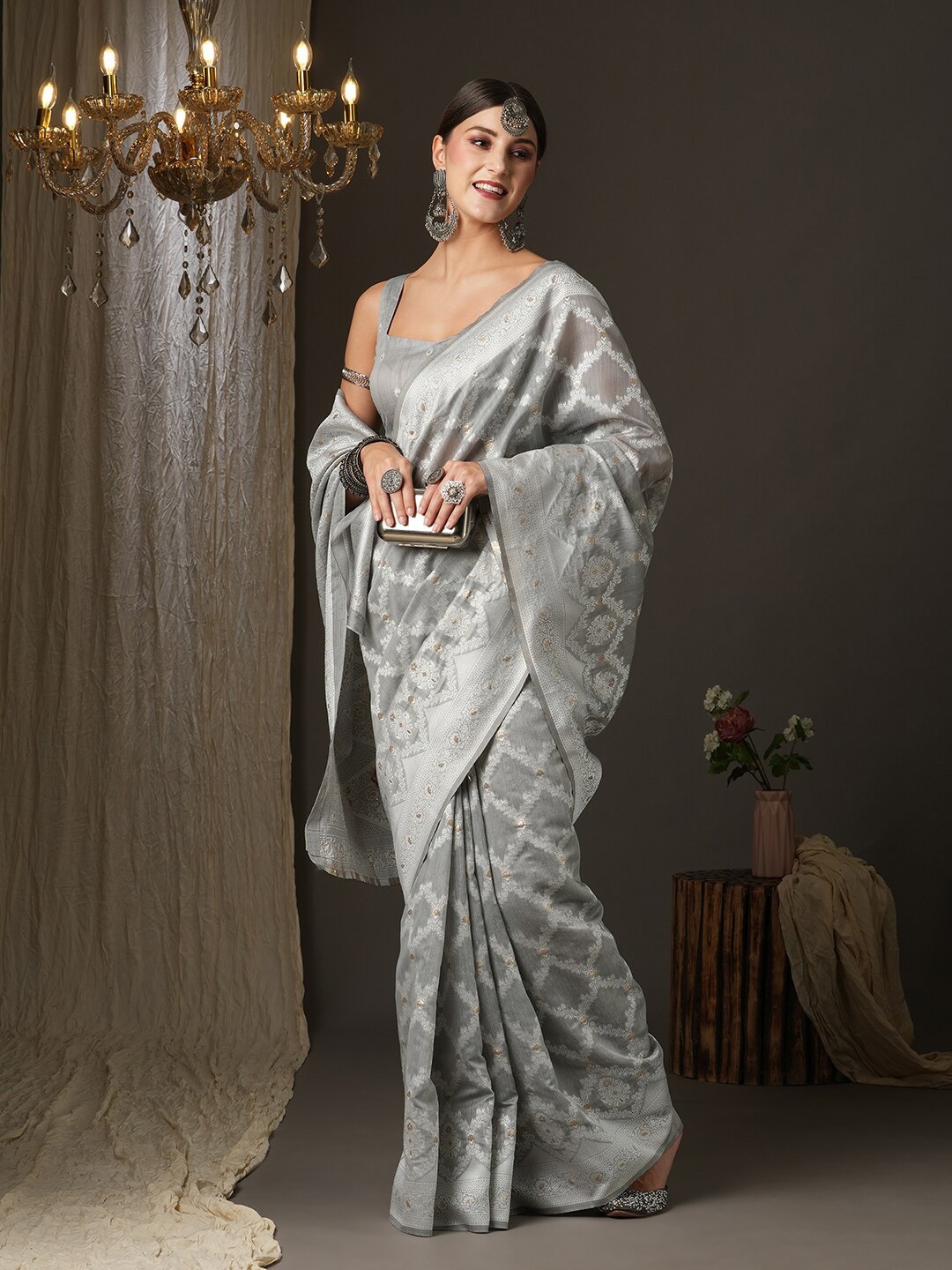 

Mitera Grey & Silver-Toned Ethnic Motifs Zari Silk Cotton Banarasi Saree