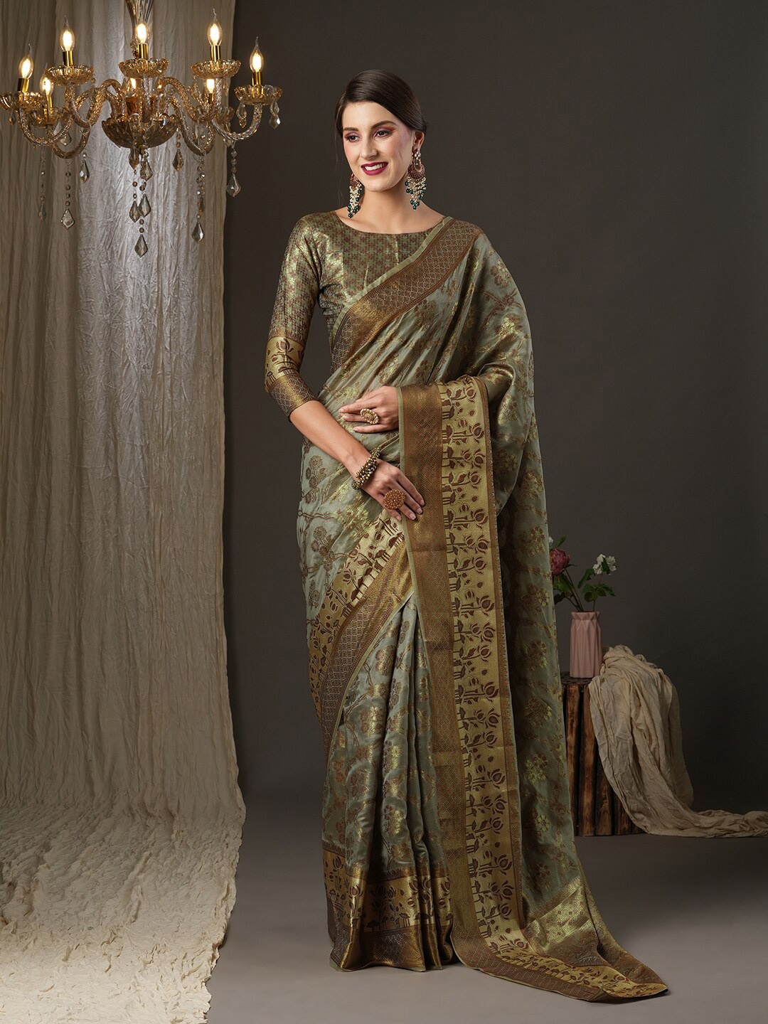 

Mitera Grey & Gold-Toned Ethnic Motifs Zari Silk Blend Dharmavaram Saree