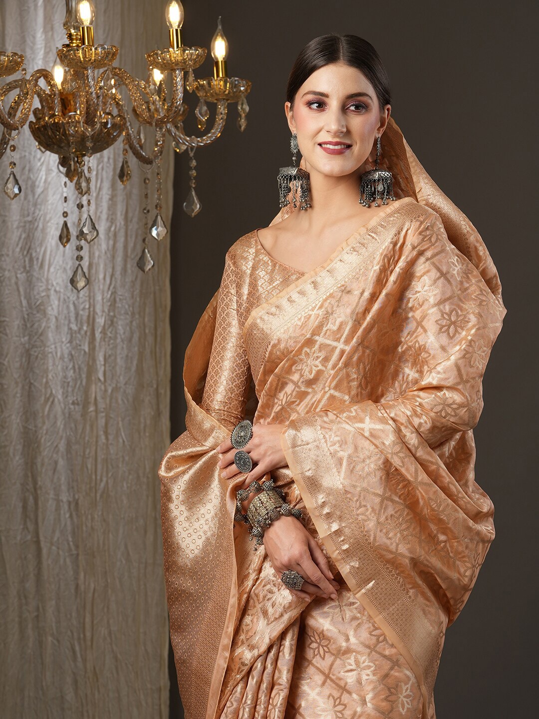 

Saree mall Peach-Coloured & Gold-Toned Woven Design Zari Organza Banarasi Sarees