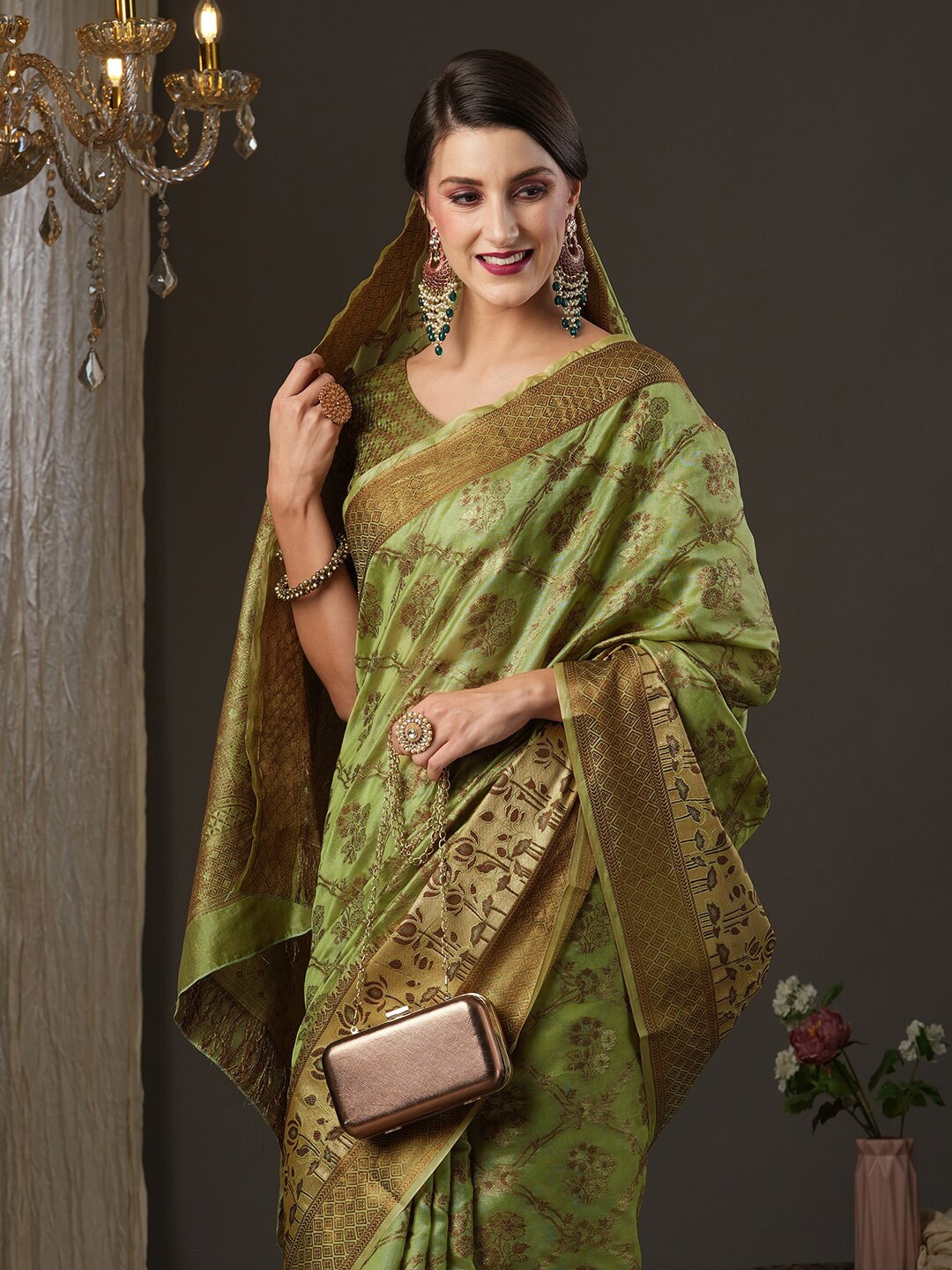 

Saree mall Green & Gold-Toned Woven Design Zari Silk Blend Dharmavaram Sarees