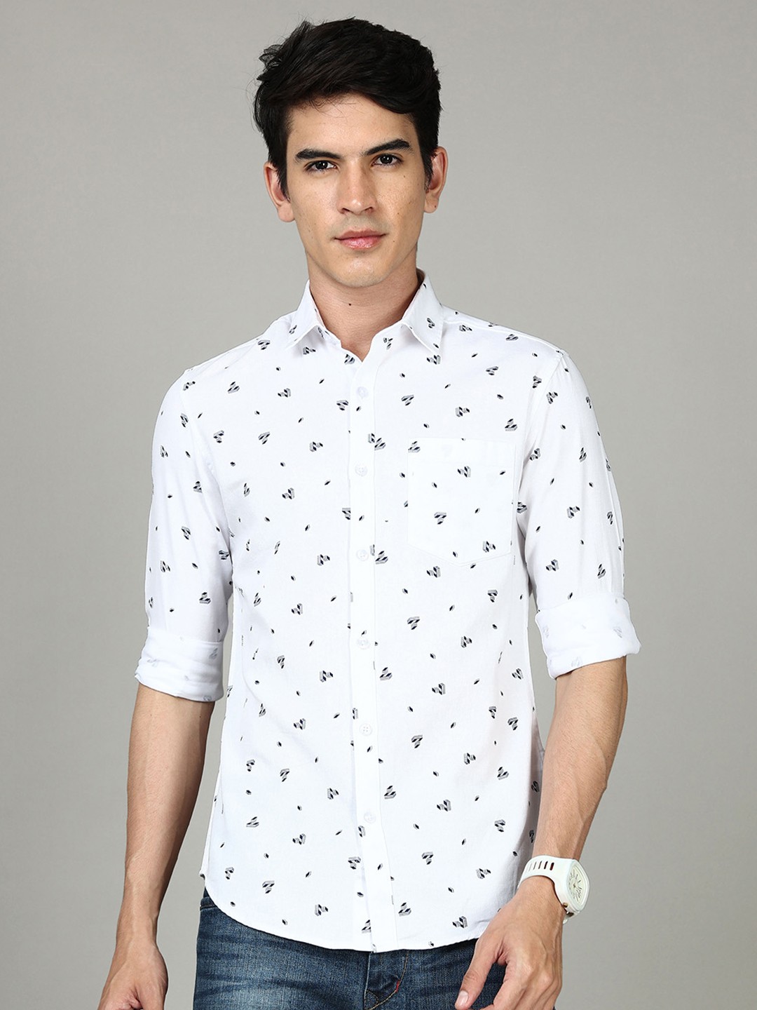 

Bushirt Men White Classic Printed Cotton Casual Shirt