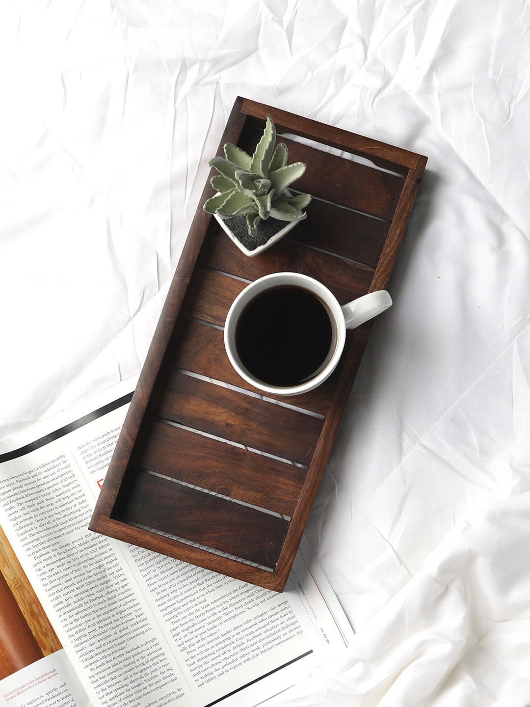 

VarEesha Brown Rectangular Hand-Made Sheesham Wood Runner Tray