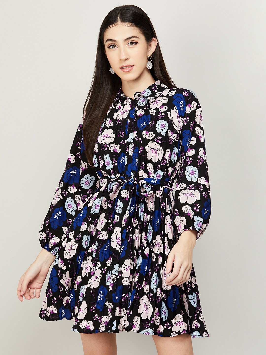 

Ginger by Lifestyle Women Black & Blue Floral Printed Dress