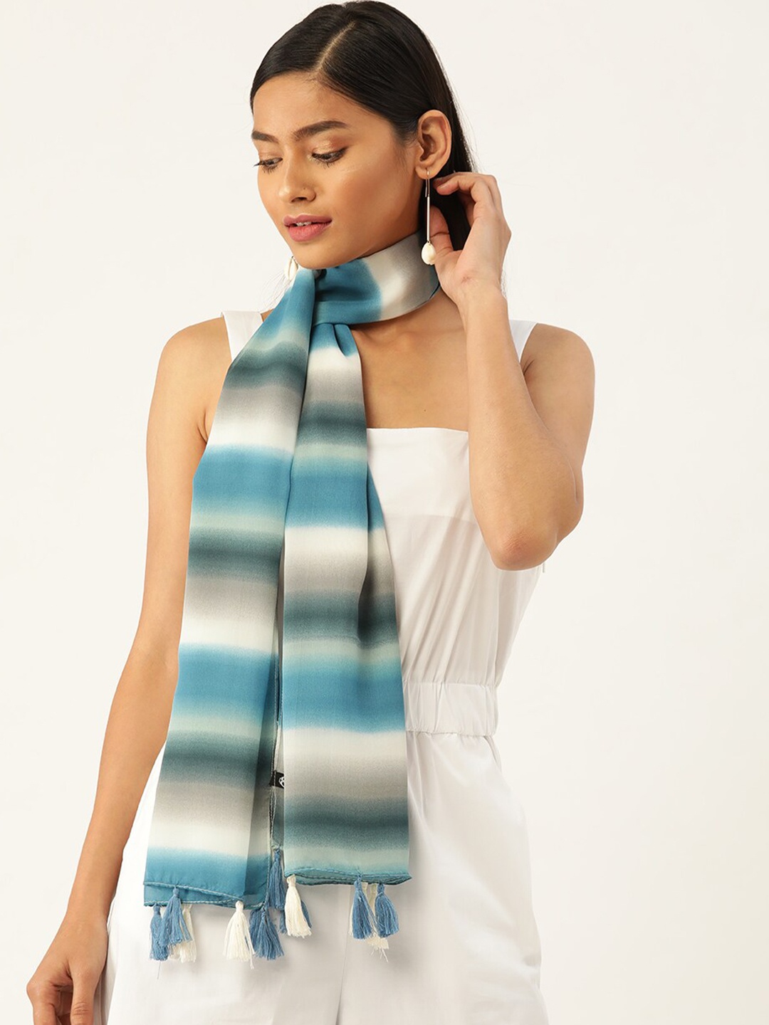 

Trend Arrest Women Blue & White Striped Scarf