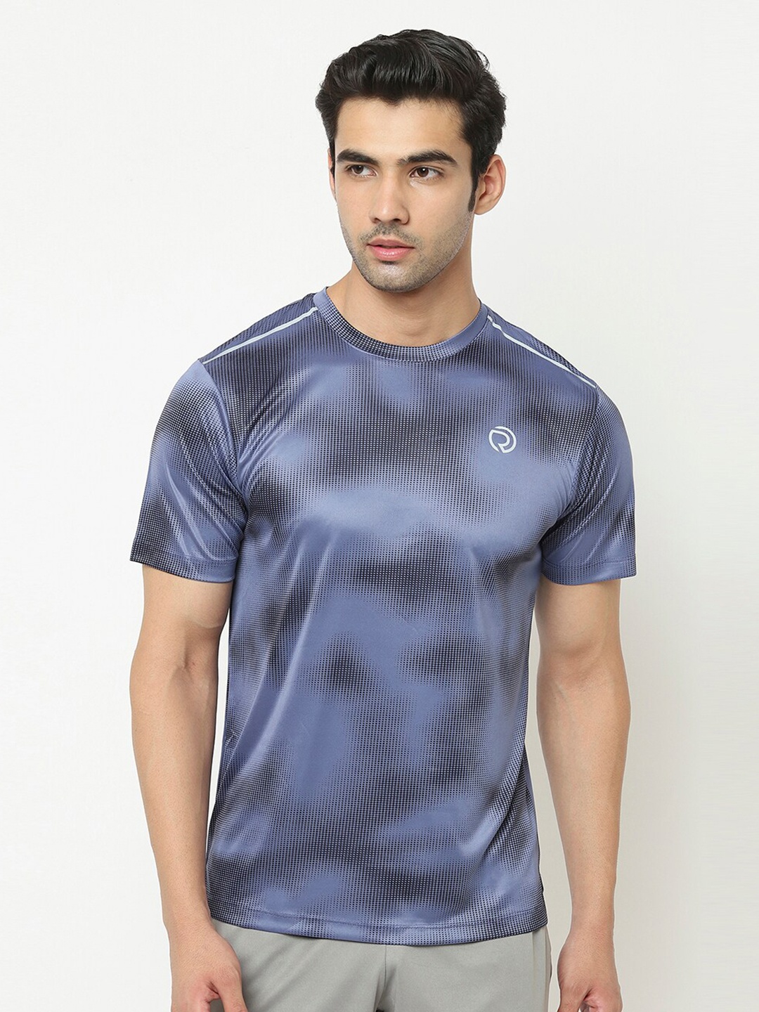 

Truerevo Men Navy Blue & Black Printed T-shirt