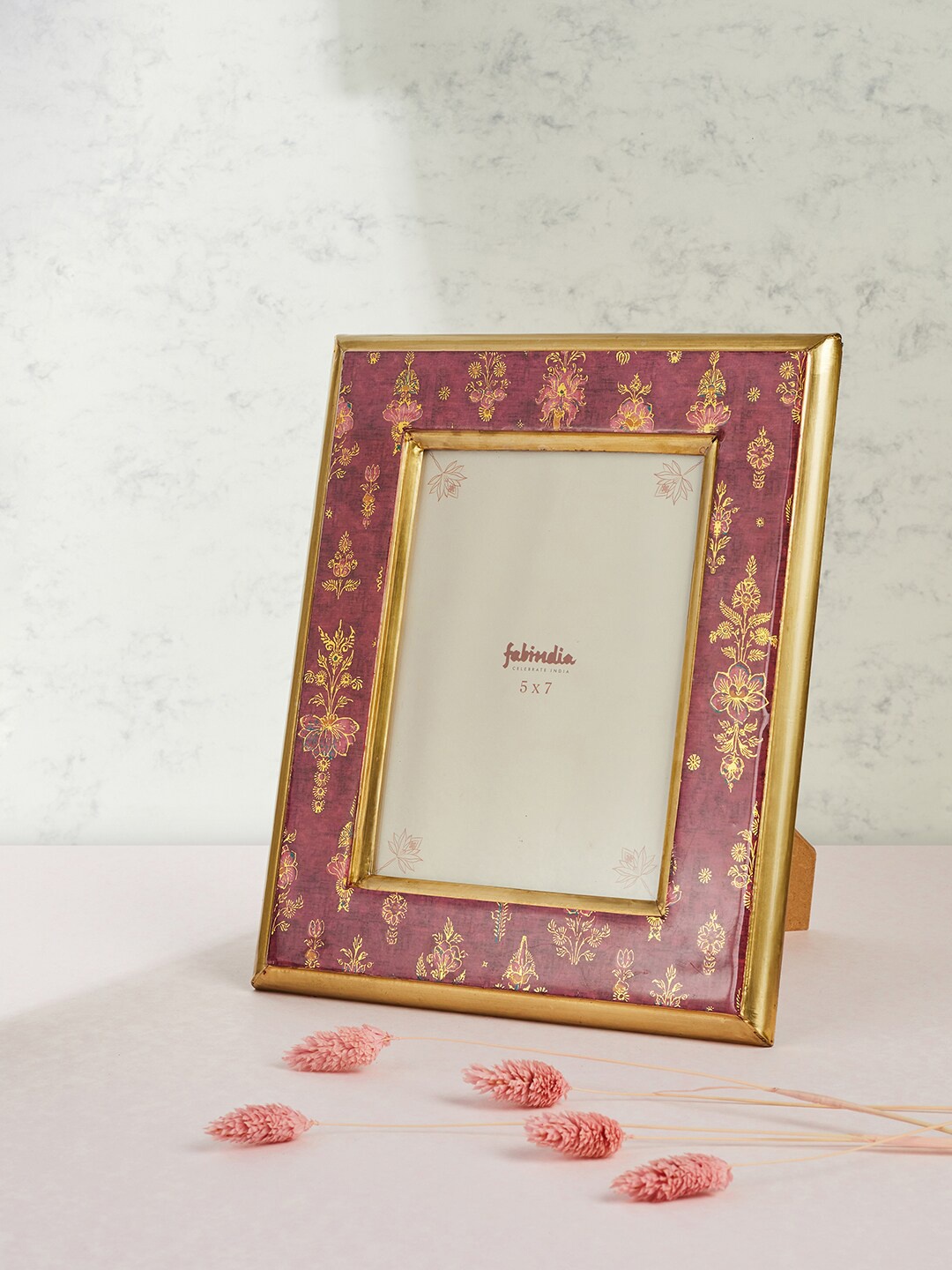 

Fabindia Red Printed Wooden Table Photo Frame