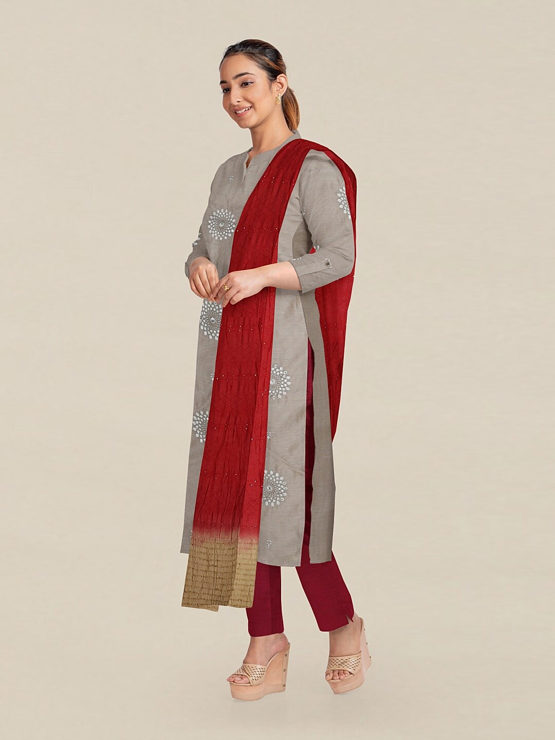 

Pothys Gold-Toned & Red Printed Unstitched Dress Material