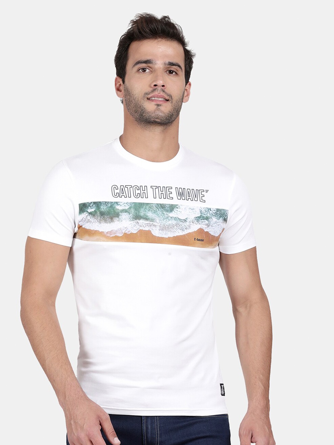 

t-base Men Off White Printed T-shirt