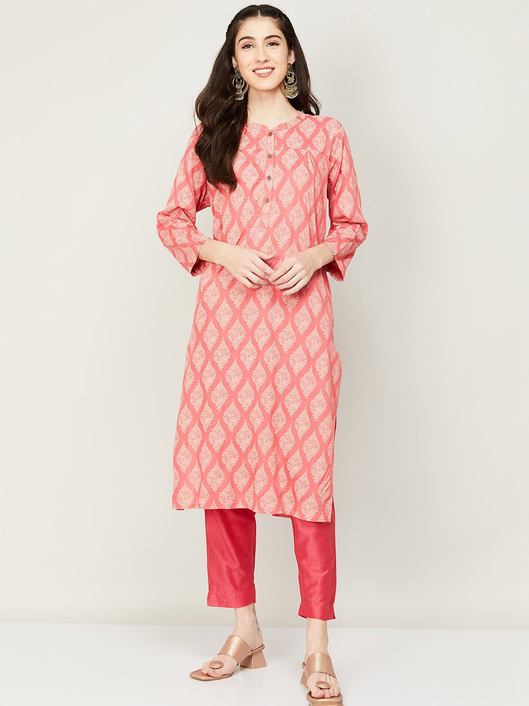 

Melange by Lifestyle Round Neck Ethnic Motifs Printed Straight Fit Kurta, Pink