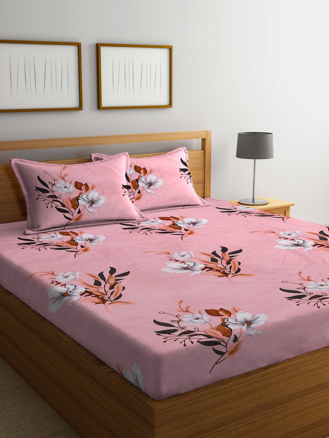 

KLOTTHE Pink & White Floral Printed Pure Cotton 300 TC King Bedsheet with 2 Pillow Covers